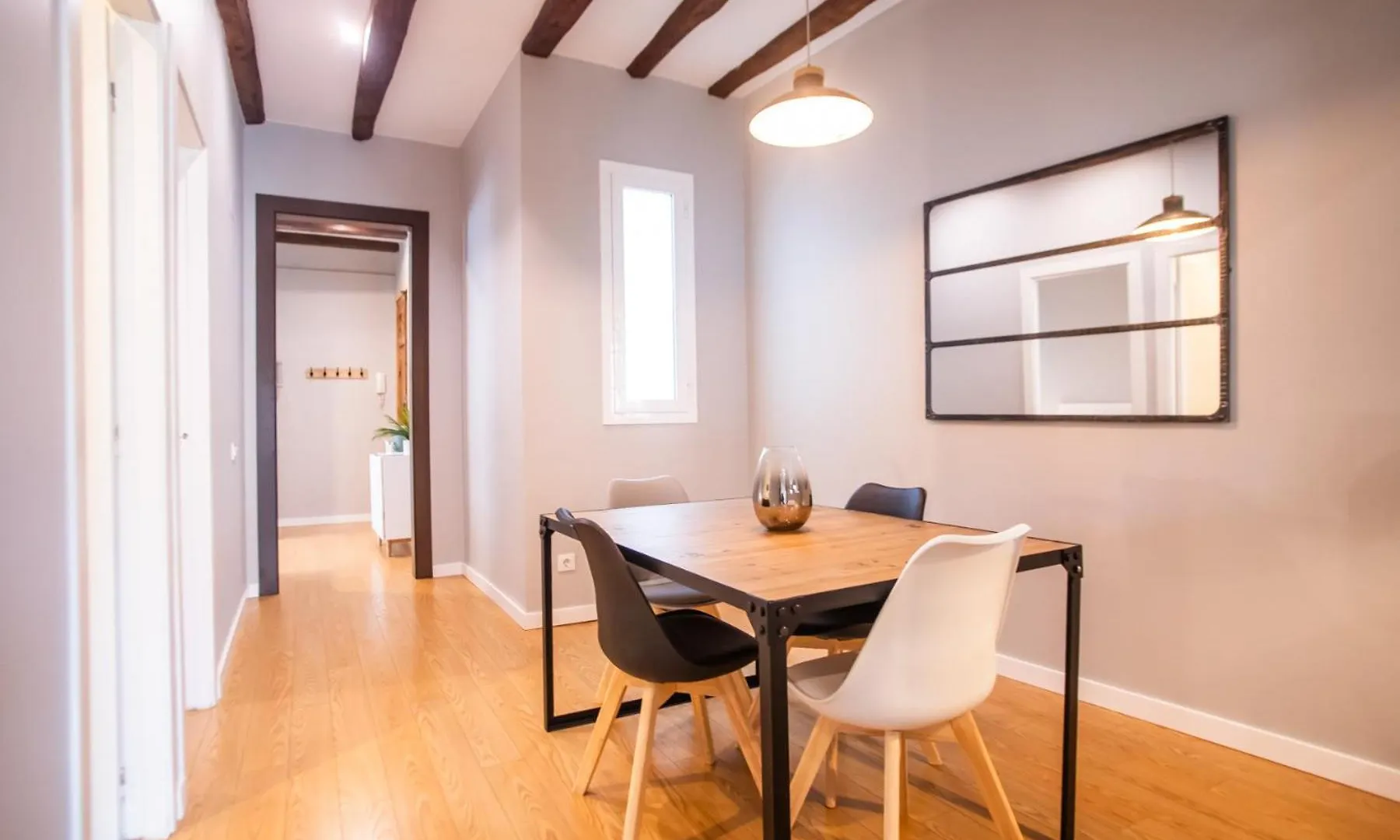 44Mal1084- Bright 2Br Apartment Βαρκελώνη 0*,  Ισπανία