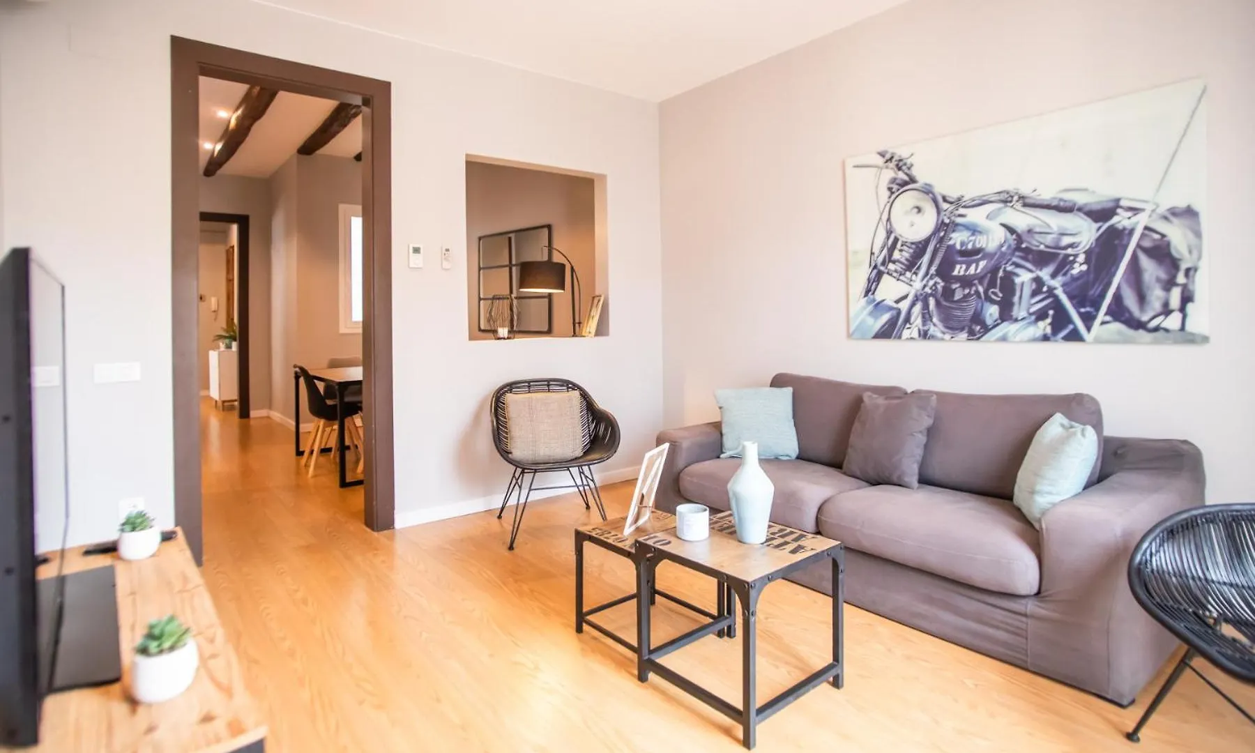 44Mal1084- Bright 2Br Apartment バルセロナ スペイン