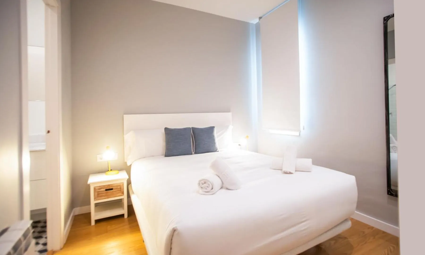 44Mal1084- Bright 2Br Apartment バルセロナ スペイン